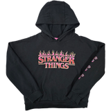 Stranger thing 14-16 *fait petit, environ 9-10