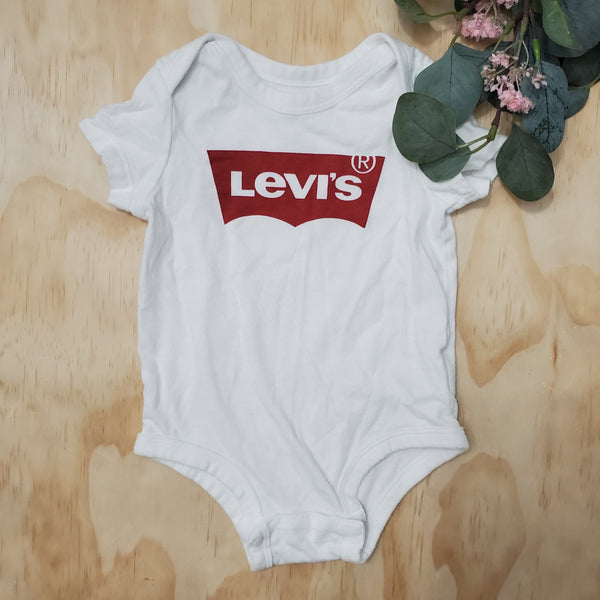 Levis 6 mois