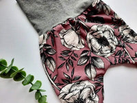 Nos créations avec Jaja - Pantalon évolutif fleurs gris/mauve 0-6 mois